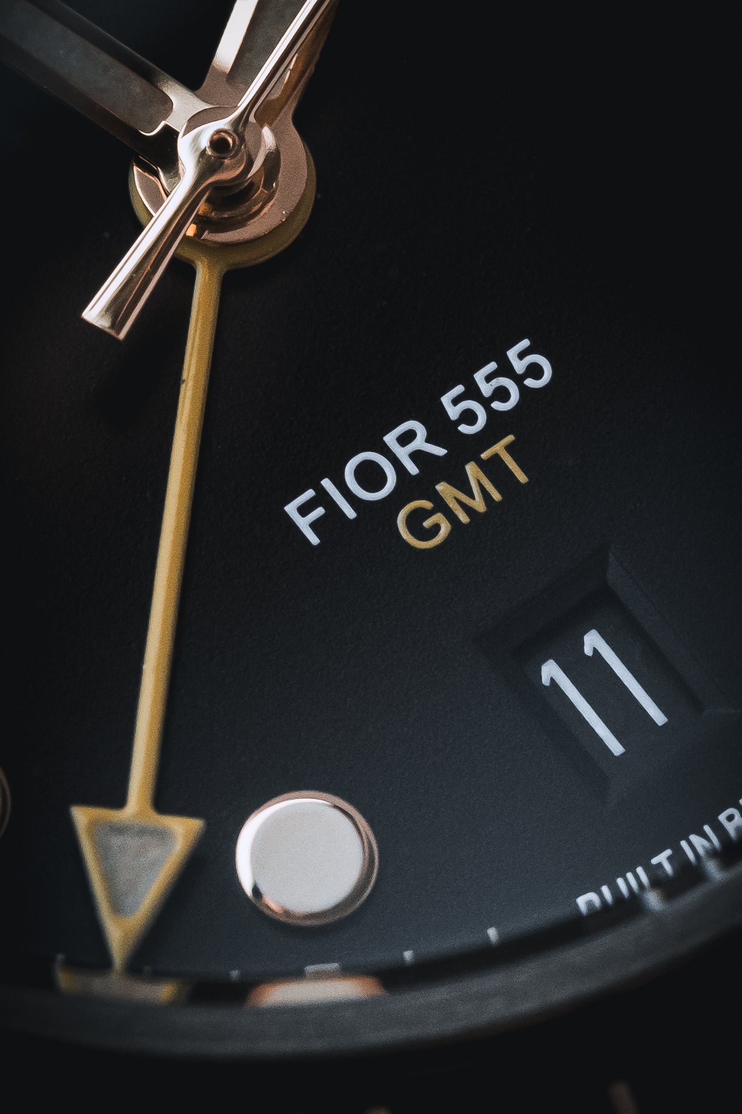 Fíor 555 - GMT Watch (41mm) - Pitch Black and Grey (1st Edtn)