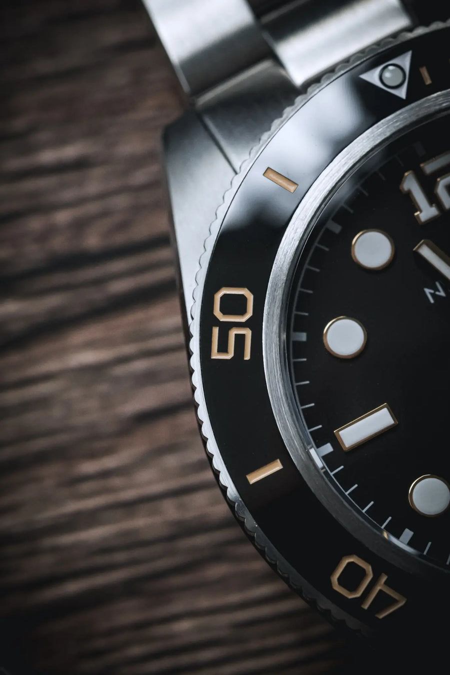 Classic Black and Gold - Maraí 401 Compact - 36mm Dive Watch (2026 Edition)