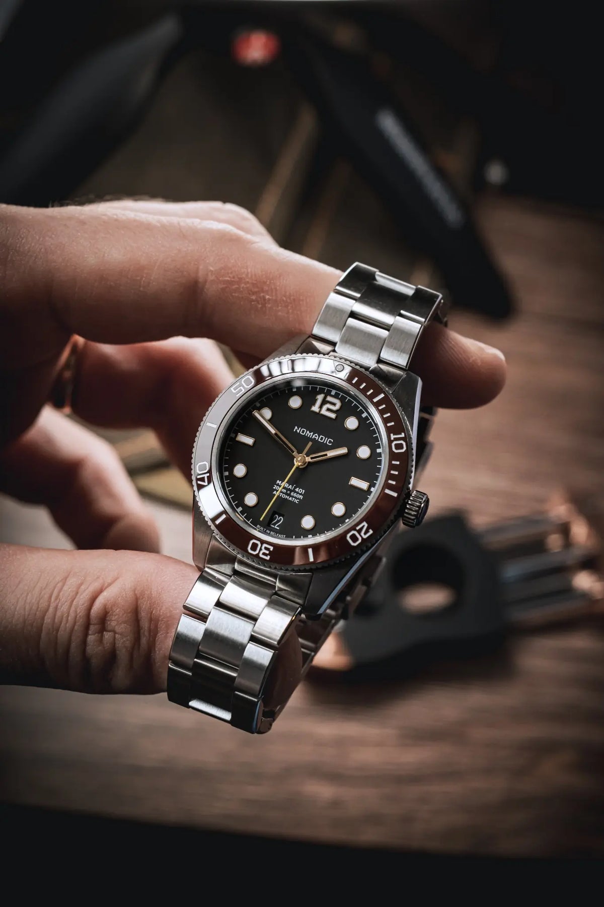 Crimson Dawn - Maraí 401 Compact - 36mm Dive Watch (2026 Edition)