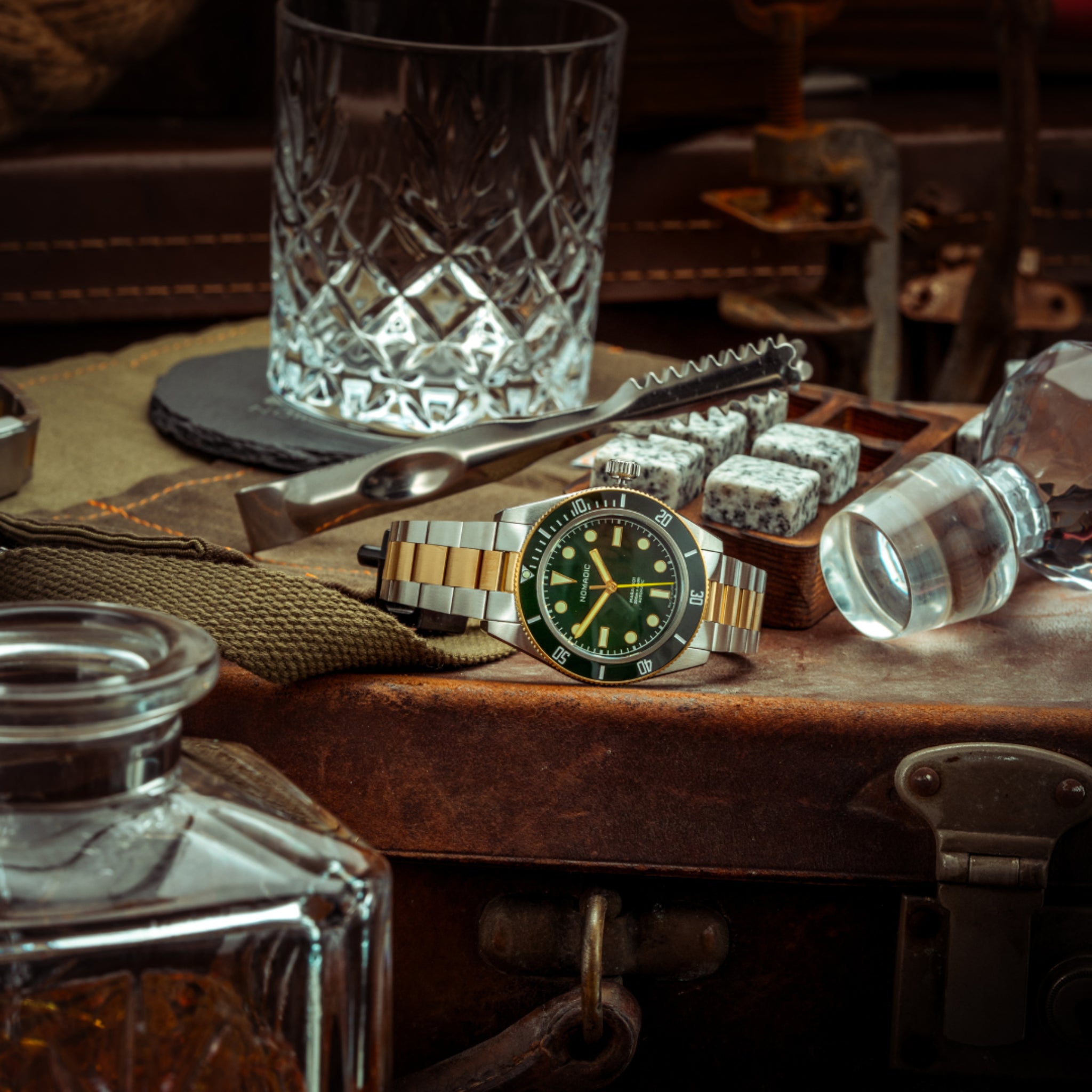 Emerald Abyss - Maraí 401 Prestige - 18K Gold Dive Watch