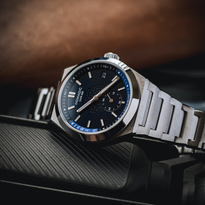 Cíor 928 - Navy and Gold - Luxury Sports Watch (36mm)