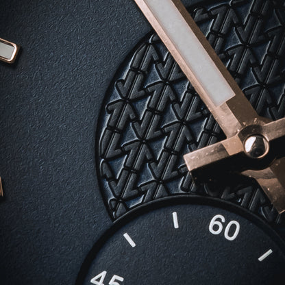 Cíor 928 - Navy and Gold with diamonds - Luxury Sports Watch (36mm)