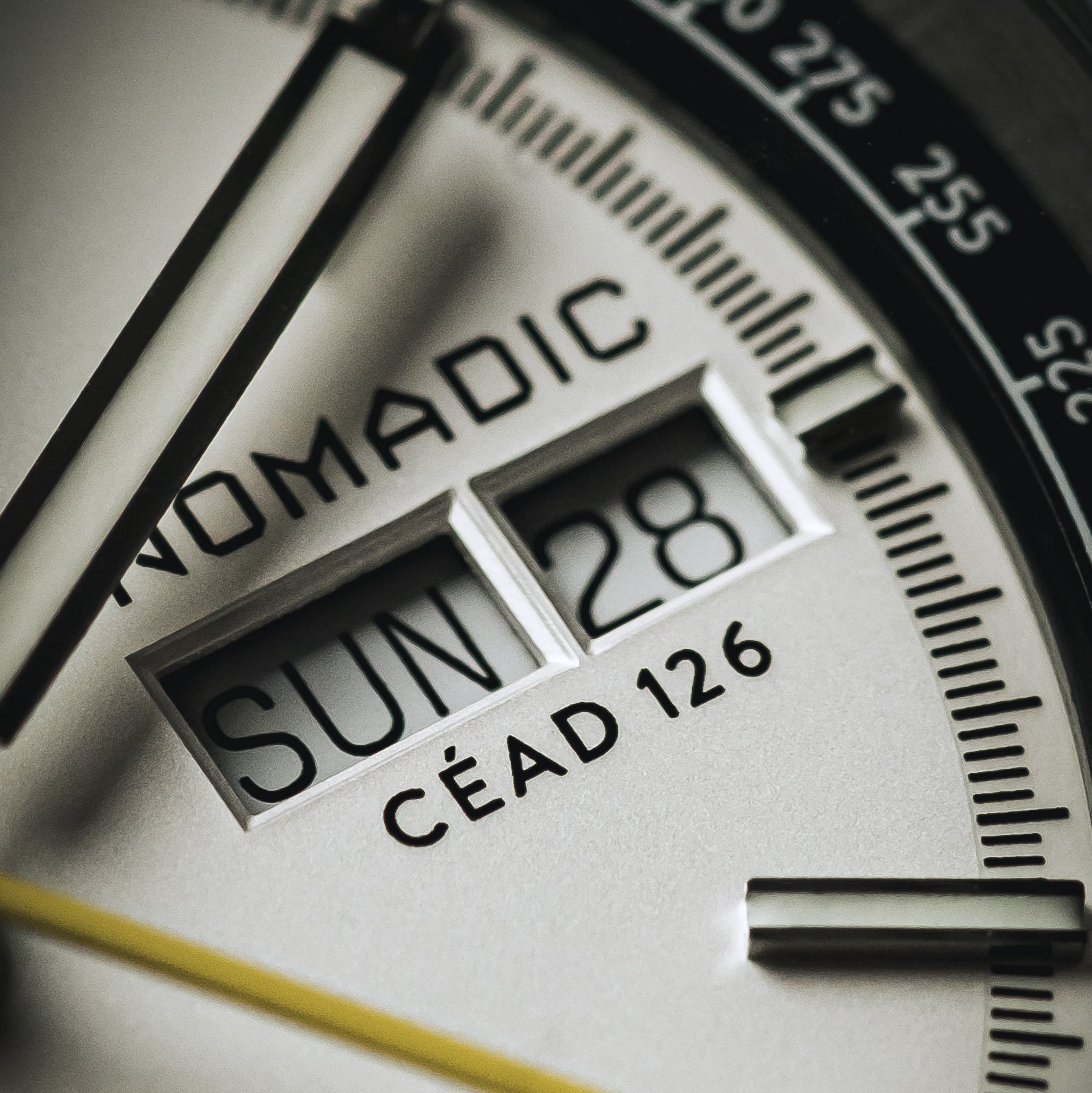Céad 126 - Navigator White - Chronograph – Nomadic