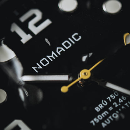 Brú 750 - 42mm Ti5 Deep Dive - Pitch Black