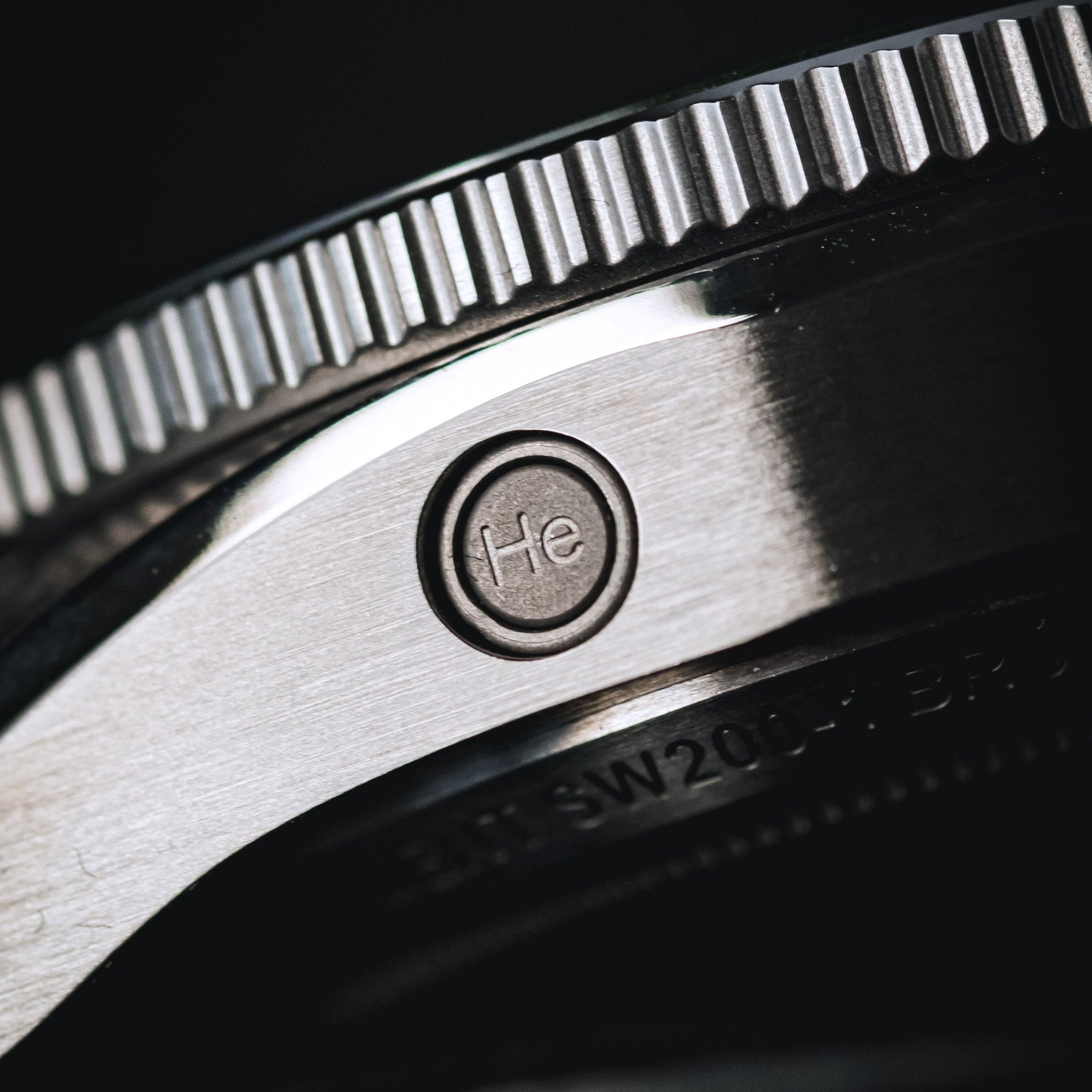 Brú 750 - 42mm Ti5 Deep Dive - Emerald Abyss
