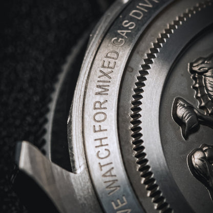 Brú 750 - 42mm Ti5 Deep Dive - Deep Ocean Blue