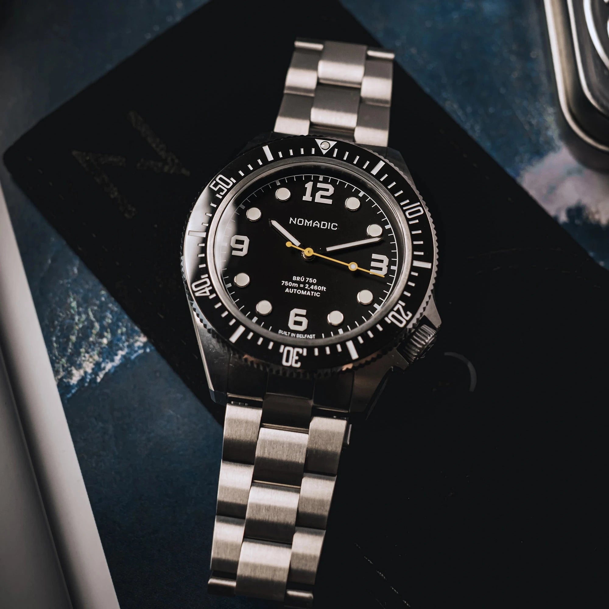 Brú 750 - 42mm Ti5 Deep Dive - Pitch Black