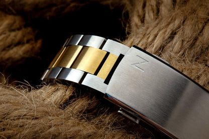 Pitch Black - Maraí 401 Prestige - 18K Gold Dive Watch