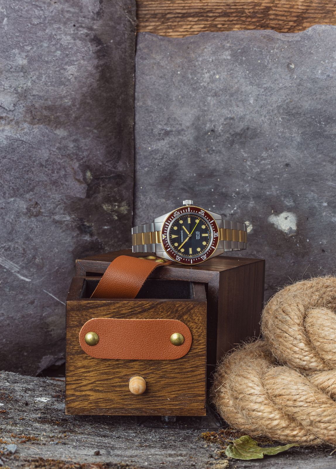 Pitch Black - Maraí 401 Prestige - 18K Gold Dive Watch