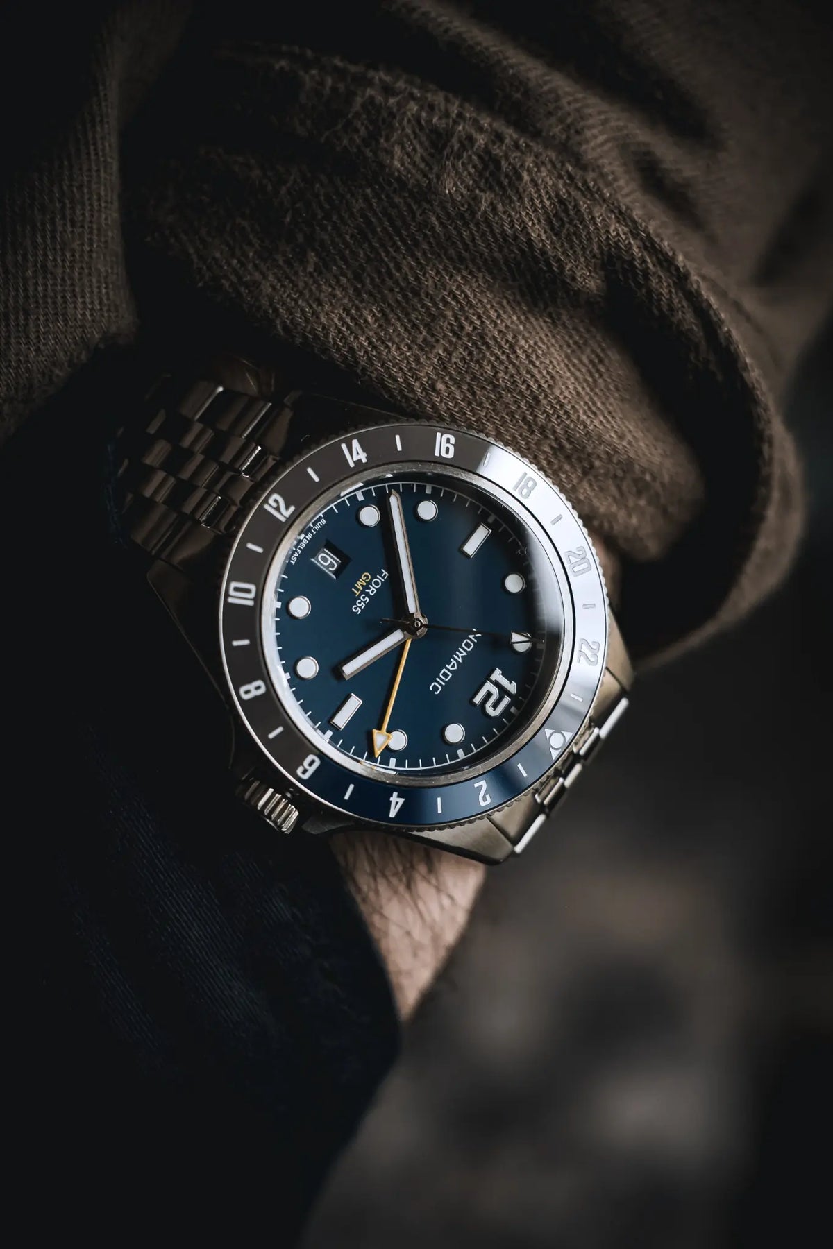 Fíor 555 - GMT Watch (41mm) - Deep Ocean Blue
