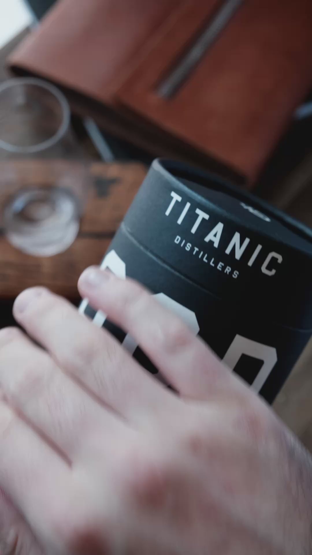 Load video: Maraí '401 Club' by Titanic Distillers - Ltd Edtn Dive Watch